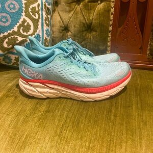 Women’s Hokas Size 10